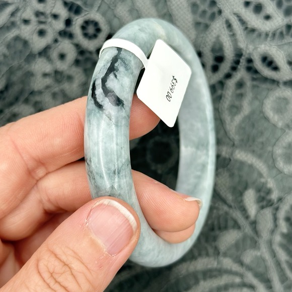 Jade Bangle Genuine Burmese Grade A Jadeite Jade Green Bangle 59mm - Picture 1 of 9